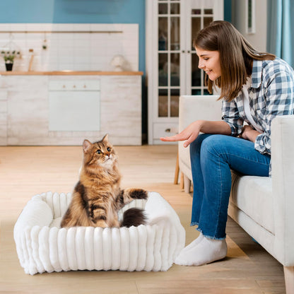 Mikrofgo Katzenbett Flauschig Washbar 50x48x15 cm, Plüsch Katzen Schlafplatz Weich und Warm für Katzen Kleine Hunde, Orthopädisches Kuschelbett mit Rutigfester Boden Weiß